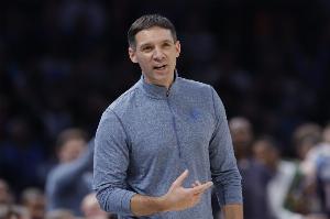 38-24！戴格诺特：第三节防守强度拉满了 一直保持着防守纪律性