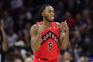 白热化！奎克利外线出手三分命中 帮助猛龙扳平比分