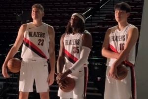 开拓者媒体人：罗威缺席就该让杨瀚森打替补中锋 把他排里斯之前