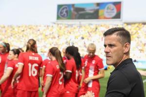 加拿大媒体：前加拿大队主帅赫曼德将执教印尼队，月薪4万美元