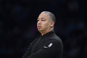 快船自和保罗分手后进攻防守都在联盟前10 近4场进攻第1 防守第4