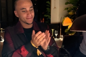 好大哥！姆巴佩晒照为弟弟伊桑庆祝生日：祝你一切顺利