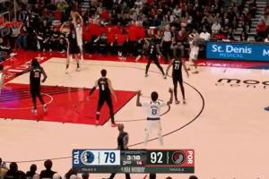 这找谁说理去？斯普利特指挥杨瀚森补防 克莱还是进&本场三分5中1