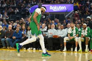 独行侠官方：浓眉因左内收肌酸痛今日缺战开拓者 布威可以打