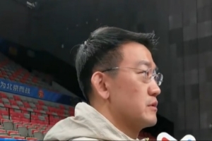 王博：赵睿攻防兼备能组织能快攻 对北京队还是非常重要的