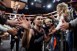 膝盖韧带撕裂+腿部骨折击不垮他 格林复出得给太阳落选秀打替补？