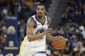 攻防一体！梅尔顿替补23分钟6中4拿10分8板2断1帽 正负值+26最高