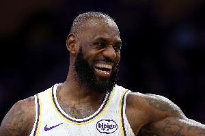 詹姆斯生涯总得分篮板助攻数据全部减四成 NBA历史仍无人能及