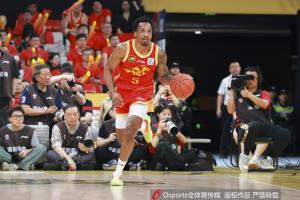 直播吧：广厦布朗回应男篮归化问题 有过几次小沟通 但无实质进展