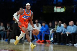 稳定的得分+出勤率！还没到26年SGA赛季总得分就破1000 联盟首人