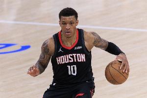 小贾巴里：我们不会一开始就完美无缺 打球时间越长越有默契