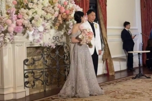 记者：张卫昨日举行婚礼，新鹏城同日官宣他即将离队