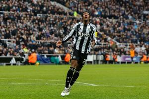 就你拉胯…纽卡6140万买伊兰加25场0球 维萨已开胡沃尔特马德9球