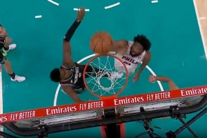 终结要加强！恩比德连续3个回合补篮不中 最后点篮终于终结