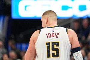 约基奇受伤！解说：掘金有点流年不利 狙击雷霆工作就交给狼刺吧