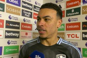 罗杰斯谈梅里诺未吃第二黄：今天更强的队伍赢了，没什么好争论的