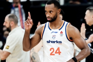 弗格：重返辽宁很是感慨 这里的人就像我的家人、兄弟一样