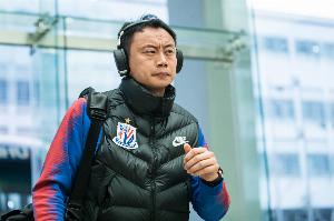 记者：李帅离开后，申花将引进一名外籍守门员教练