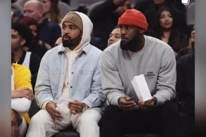 文森特晒照祝福老詹生日快乐！不打球光靠人情世故都能留队的存在