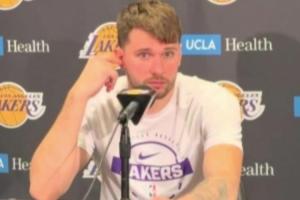 小吧问东契奇是否觉得活塞对其犯规没吹 东契奇：他们身体对抗足