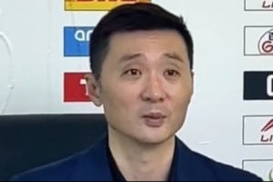 刘炜：感谢球迷的支持 我为之前的输球承担责任 我们会越打越好