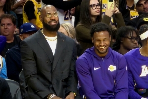 老詹拿过几次得分王？布朗尼猜6次 实际老詹只拿过1次得分王