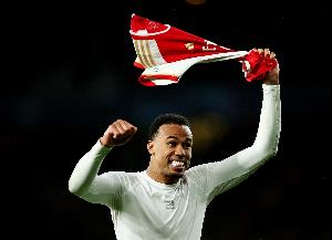 加布里埃尔为阿森纳攻入19粒英超进球，队史后卫仅少于科斯切尔尼