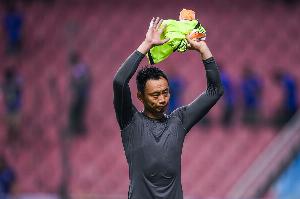 申花门将教练李帅告别俱乐部：十年蓝魂一曲暂终，信念从无终章