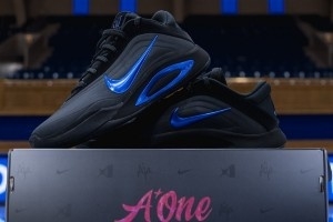 经典黑蓝配色！杜克女篮晒阿贾·威尔逊签名鞋A’One的杜克PE