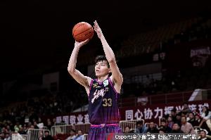 毫无状态！吴前打满首节3中0无得分仅2板1助 3次失误