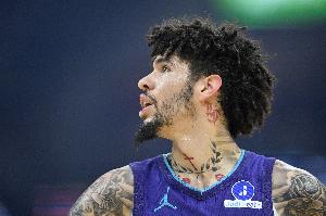 尽力了！拉梅洛·鲍尔13中9空砍27分外加5板5助3断 三分10中7