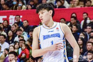 媒体人：广东主动求快正中曾凡博下怀 适当降速是限制他最好打法