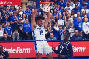 卡梅隆·布泽尔15中8砍下26分12板2抢断！带领杜克击败佐治亚理工