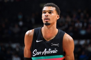 约等于五五开！ESPN胜率预测：马刺主场50.1% 尼克斯49.9%