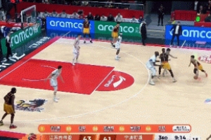 庞峥麟又挨法尔一帽后再度个人轰出7-0高潮 其中一球迎着法尔上进