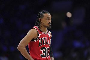 20分12助！特雷·琼斯是队史首位至少20分10助且命中率100%球员