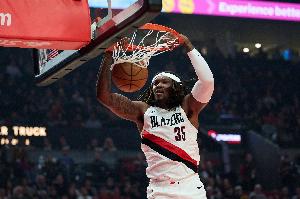 上来就扣！罗威挡拆下顺接阿夫迪亚抛传空接扣篮