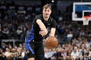 弗拉格：NBA赛程相当密集一直在探索适合自己的节奏 现在状态不错