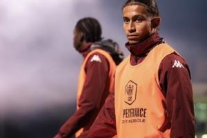 🙏19岁法国小将与女友在瑞士火灾中严重烧伤，目前仍无法讲话