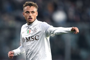 罗马诺：各俱乐部开始提交易条件，诺阿·朗可能冬窗离开那不勒斯