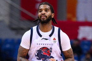 猛得很！克里斯18中11轰下36分7板4助4断 正负值+21