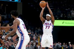 你是新秀？！埃奇库姆血帽+三分收比赛 全场砍23分5板2助4断1帽