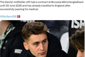 德天空：门兴中场弗劳洛正式加盟德比郡，已顺利通过体检