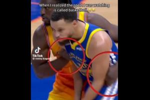 裁判没有任何表示…库里跑位被连拉带拽 最后还被一屁股拱倒