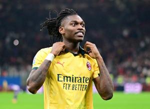 记者：莱奥很可能和奇克搭档出战卡利亚里，普利西奇替补待命