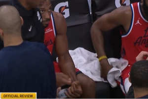 玩火自焚？小卡对森萨博三分犯规&还被升级一级恶意 爵士顺势反超