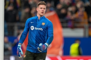 每体：特狮对英超和土耳其邀约无兴趣，打算接受在巴萨的替补角色