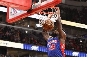 斯图尔特：我们防守表现未达标 大家都要自我鞭策必须直面问题