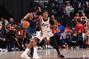 奥萨尔：会研究录像看对手进攻的小习惯 也分析自己为何被换下