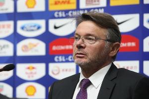 特鲁西埃送上新春祝福：我始终坚信，中国足球的未来大有可为